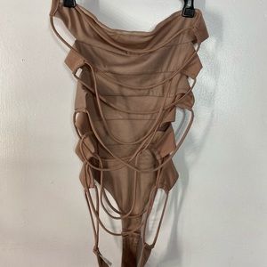 Fashionnova sexy open back bodysuit